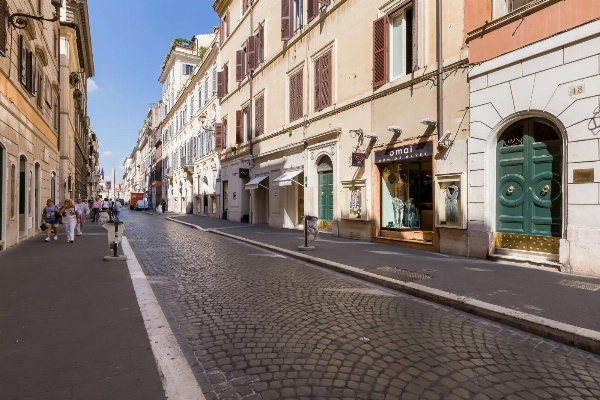 Piazza Di Spagna Fantastic Apartment image 3